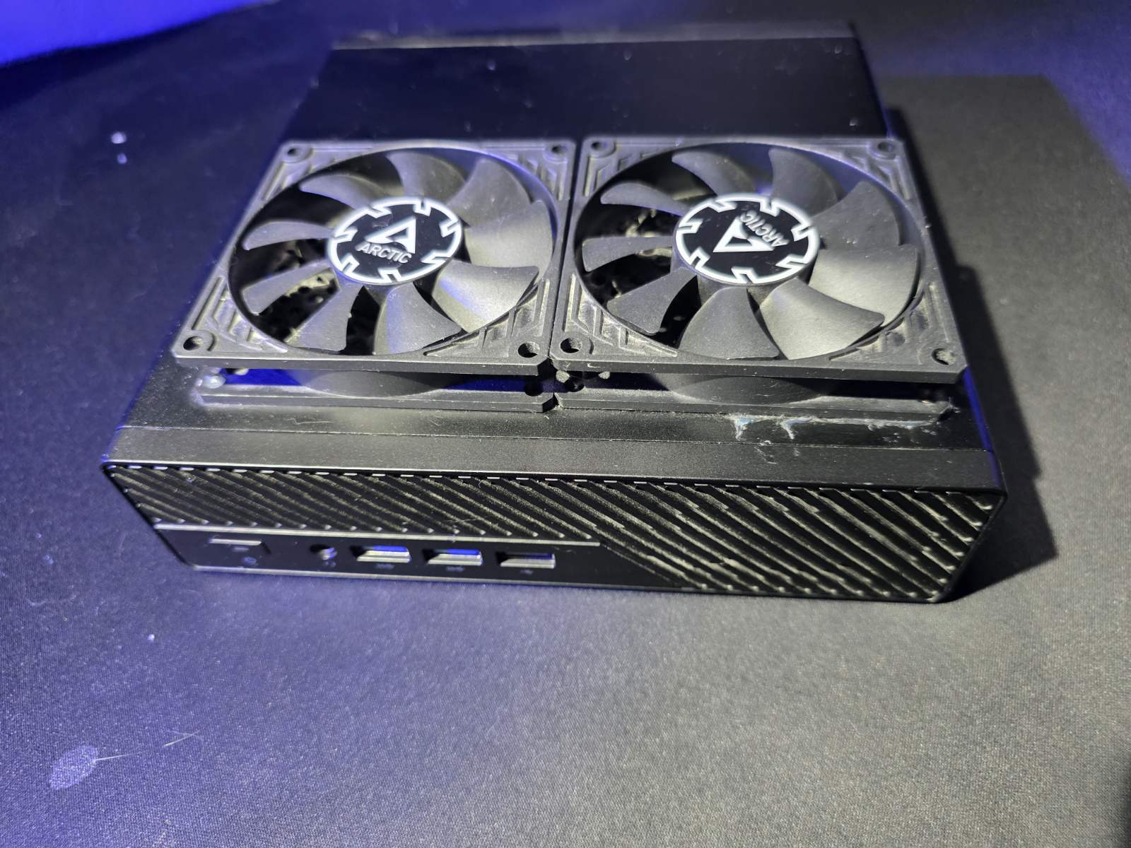 Pushing the Limits of a 1-Liter Micro Node: A Non-Destructive Cooling Mod for the Minisforum MS-A2 VMware Cluster